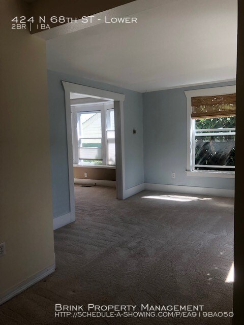 Building Photo - 424 N 68th St