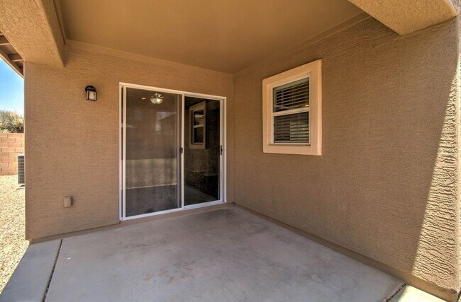 Building Photo - 41375 W Cahill Dr