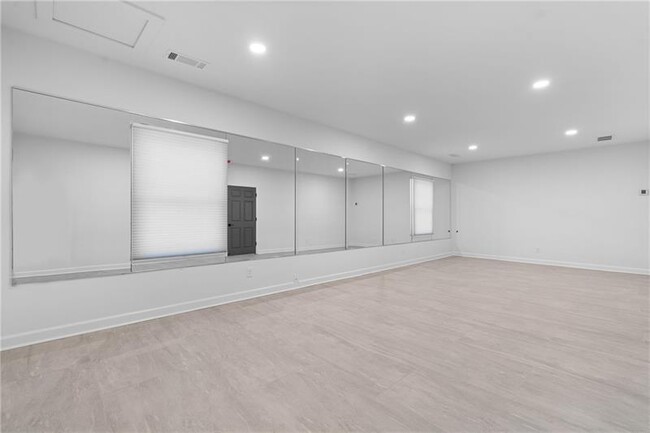 Building Photo - 350 Kelson Dr NW