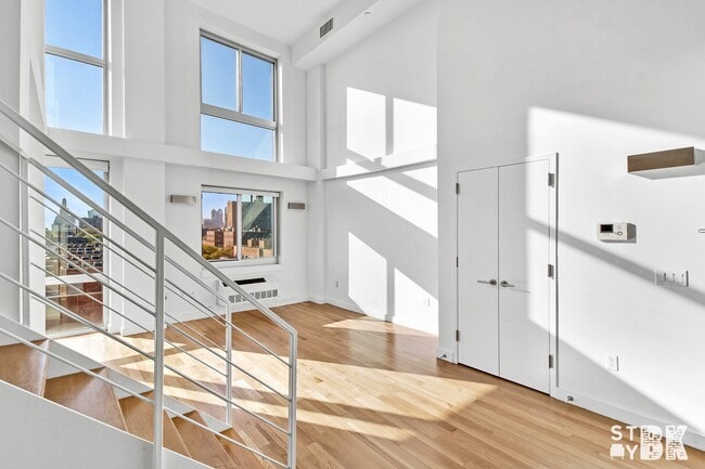 Building Photo - 333 Greene Ave