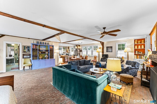 Building Photo - 21 Old Mill Rd