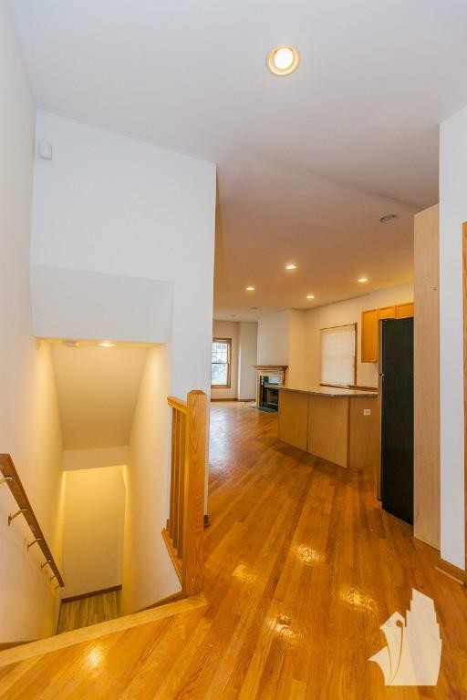 Building Photo - 5 bedroom in Chicago IL 60614
