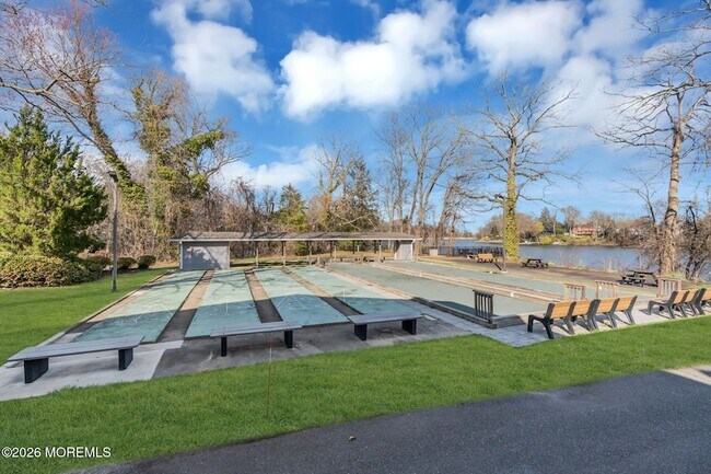 Building Photo - 42 Lexington Ct