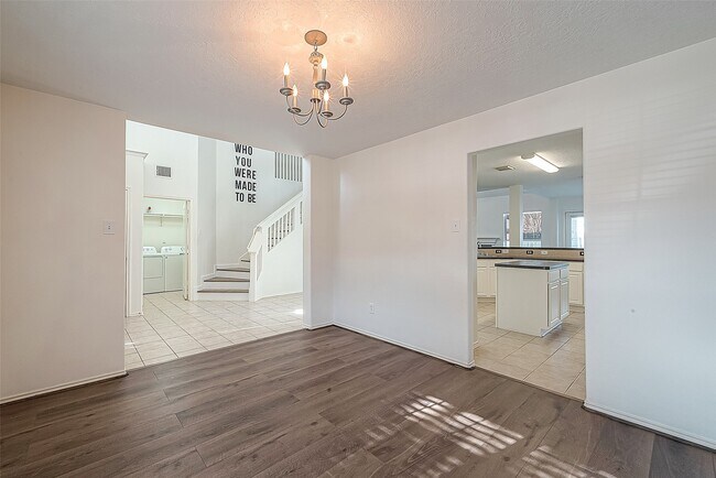Building Photo - 17210 Double Lilly Dr