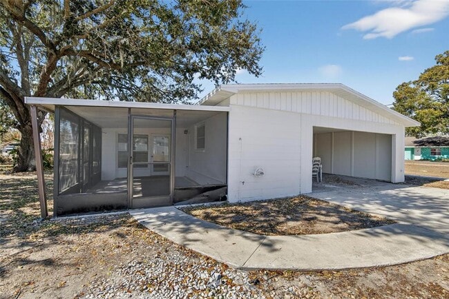 Building Photo - 311 NE 5th St