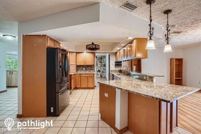 Building Photo - 3 br, 3 bath House - 6046 Patricia Place UNIT