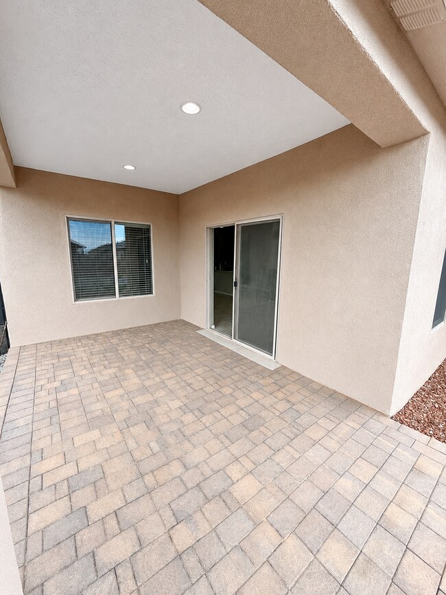Building Photo - 174 Spectrum Ave SW
