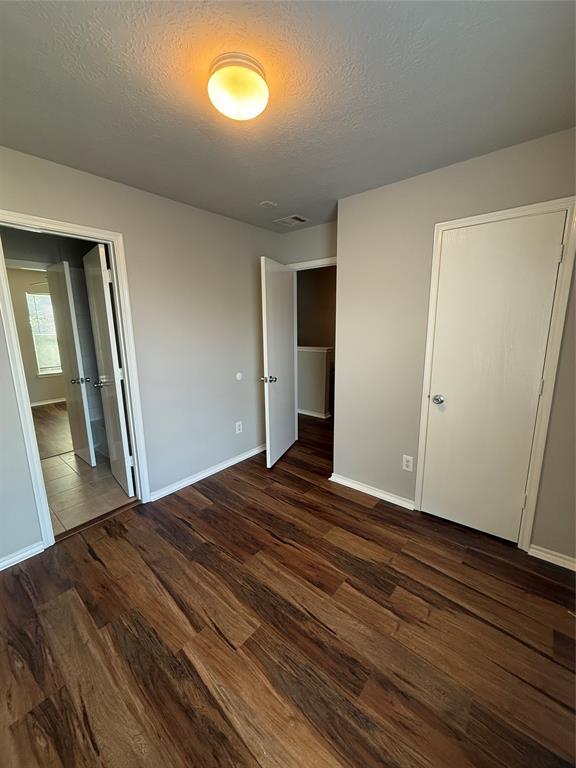 Building Photo - 214 Remington Harbor Ct