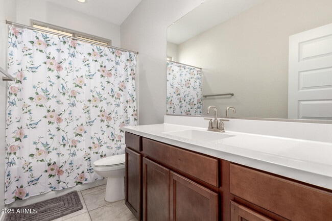 Building Photo - 3872 N 103rd Ave