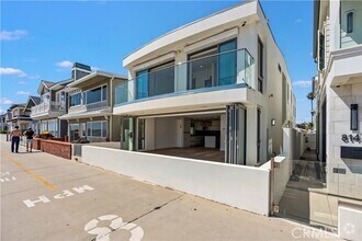 Building Photo - 816 W Oceanfront