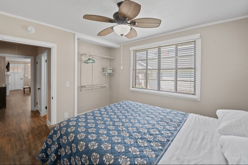 Building Photo - 14 Concord St