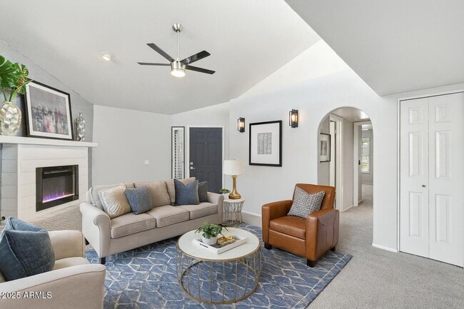 Building Photo - 18002 N 12th St