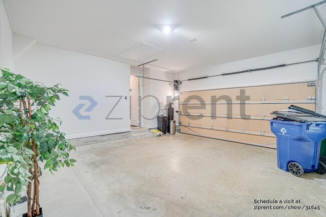 Building Photo - 2901 Adon Springs Ln