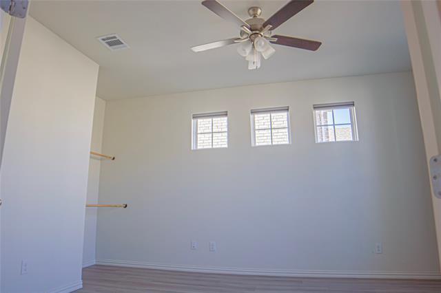 Building Photo - 1216 Rosebay Dr