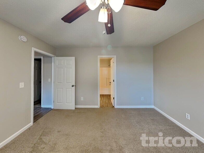 Building Photo - 108 Woodlands Village Dr