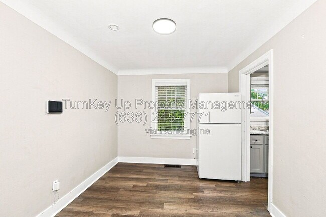 Building Photo - 1065 N Lafayette St