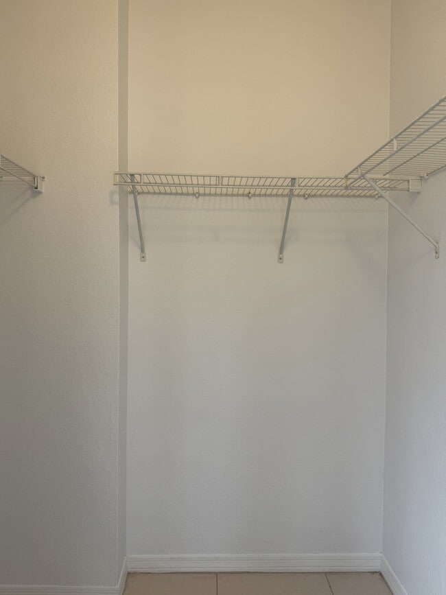 Building Photo - 3621 Conroy Rd