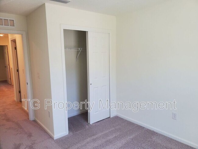 Building Photo - 270 Mustard Hl Ct