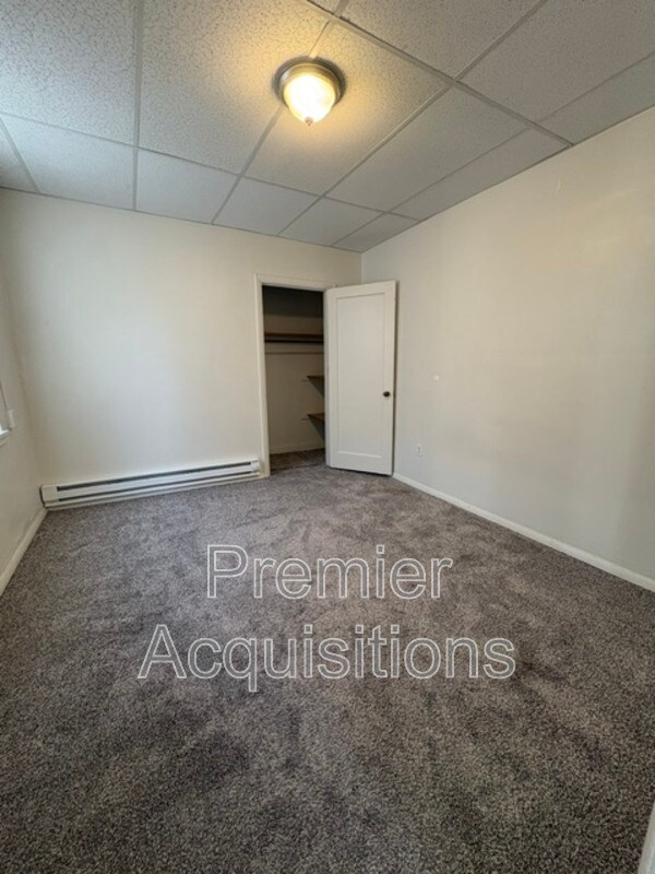 Building Photo - 609 W Mather St