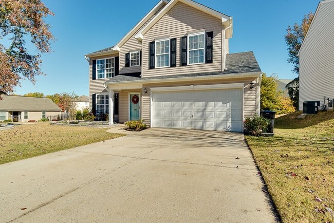 Building Photo - 4 BR/Loft near Simpsonville!  Lawn Maintenance included! Amenities & Close to Shopping & Restaurants
