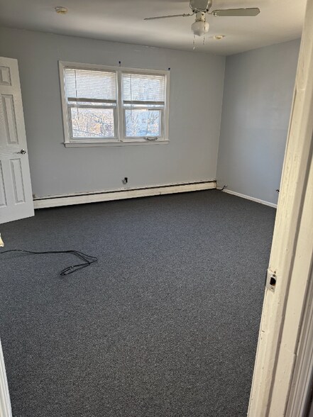 Building Photo - 25 Oxford St