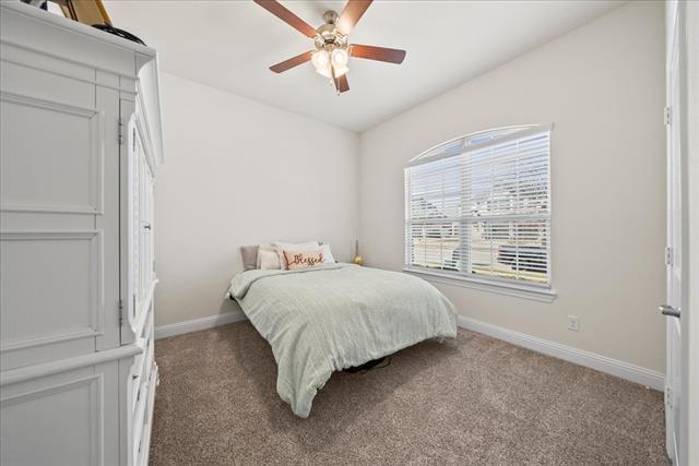 Building Photo - 1321 Benavites Dr