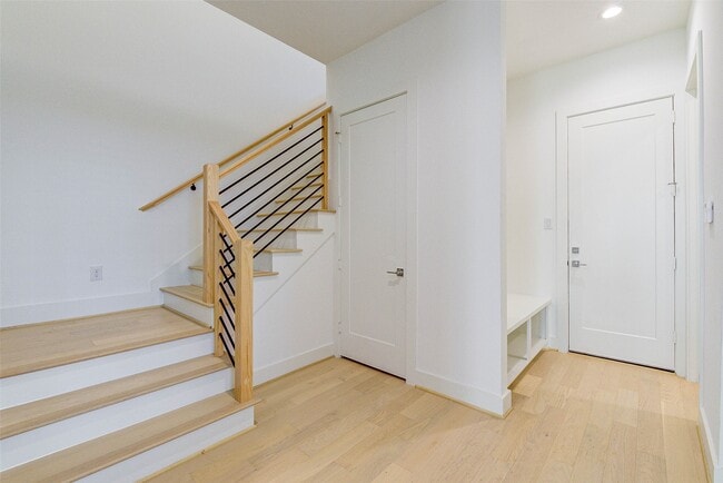 Building Photo - 2307 Jackson St