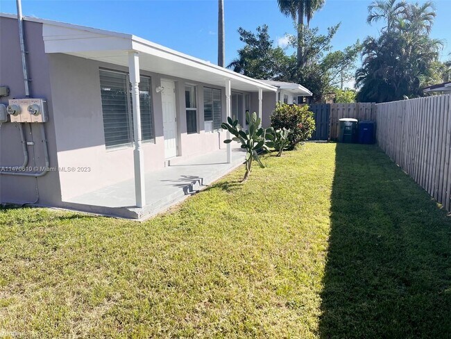 Building Photo - 2 br, 2 bath House - 1005 NE 2nd St # 1