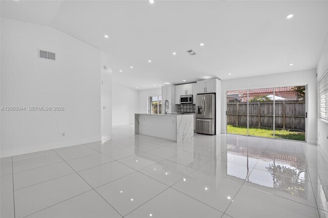 Building Photo - 15772 SW 74th Ln
