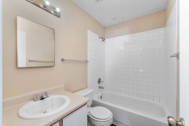 Building Photo - 7038 Cole Creek Dr