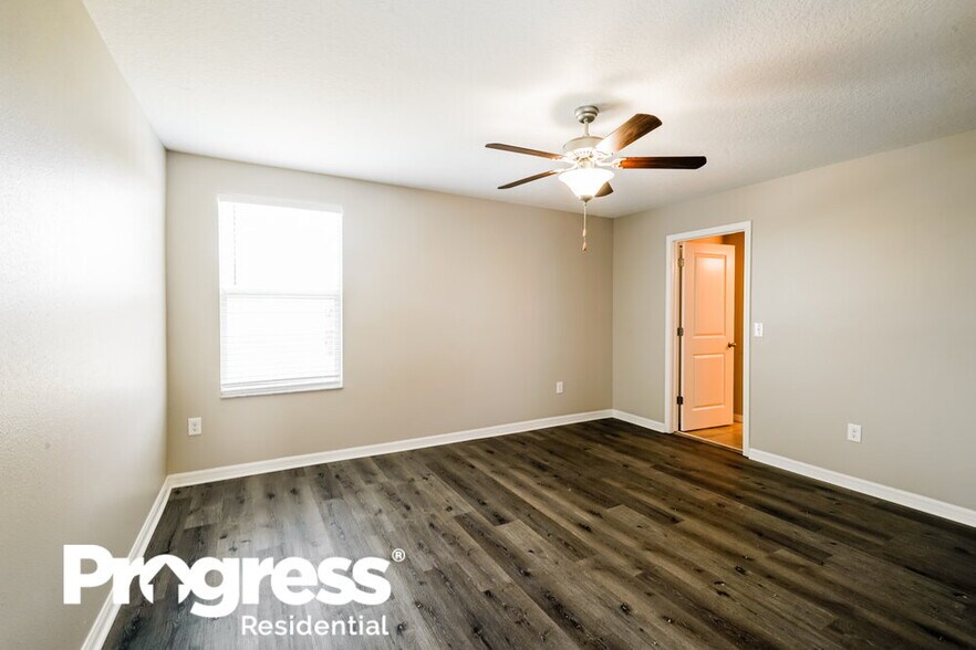 Building Photo - 15423 Dark Star Ln