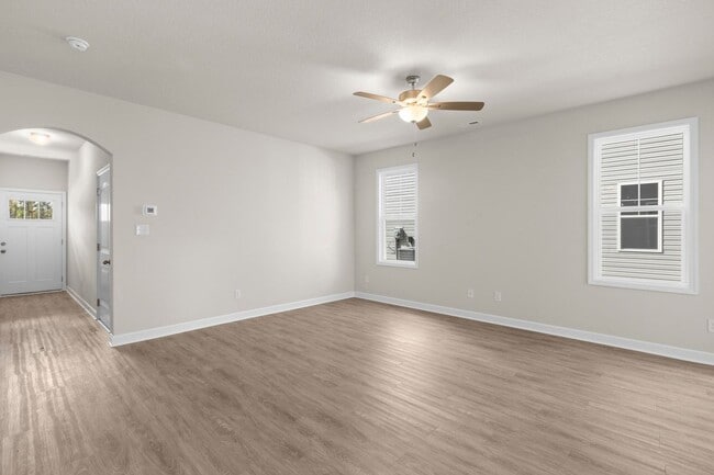 Building Photo - Townhouse For Rent in Holly Ridge!