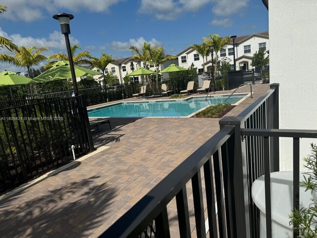 Building Photo - 26459 SW 149th Ave