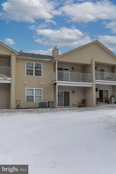 Building Photo - 211 Sparrow Rd