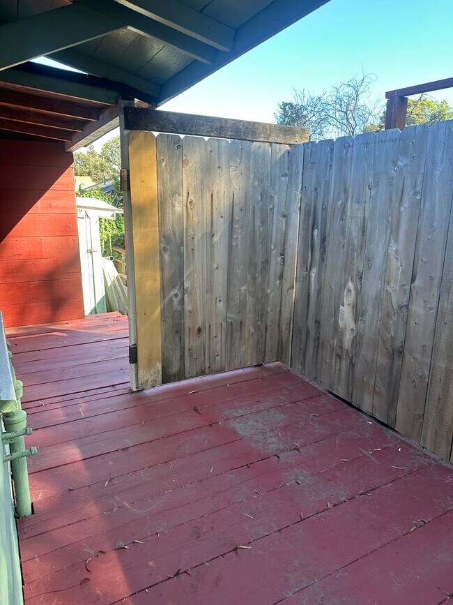 Building Photo - 521 Funston Ave