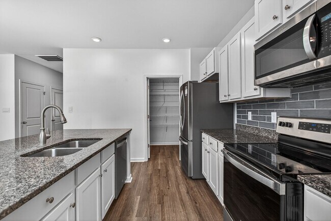 Building Photo - Coastal Living in The Preserve at Tidewater