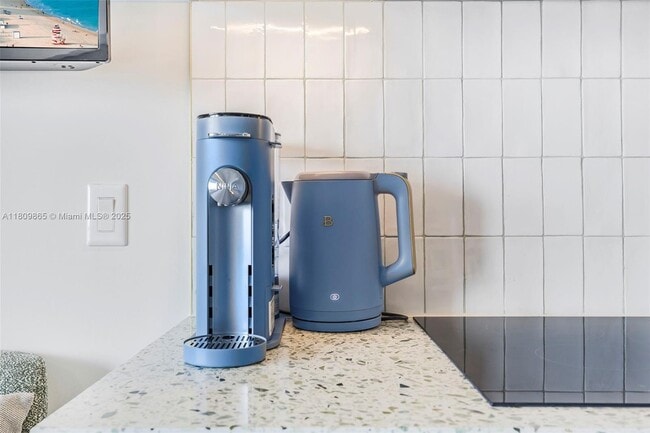 Building Photo - 159 NE 6th St