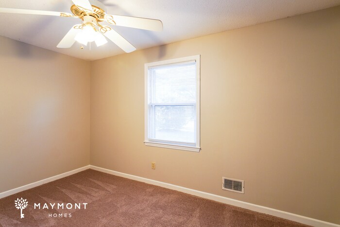 Building Photo - 107 Sedgewood Ln