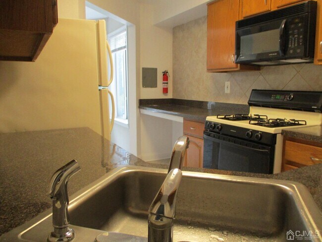 Building Photo - 1158 Schmidt Ln