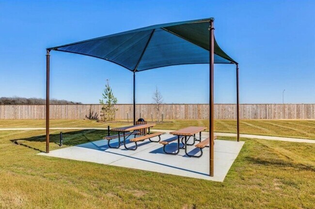 Building Photo - 3619 River Sand Rd