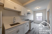 Building Photo - 7726 N Marshfield Ave