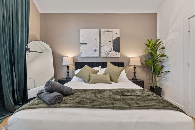 Building Photo - 5504 Texas St