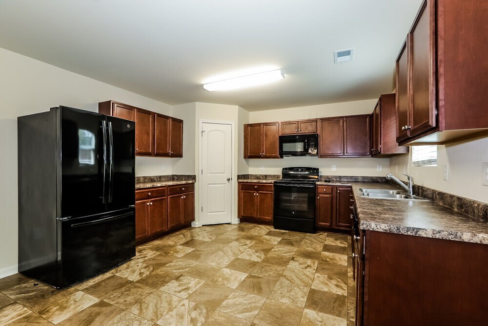 Building Photo - 110 Betty Ann Ln