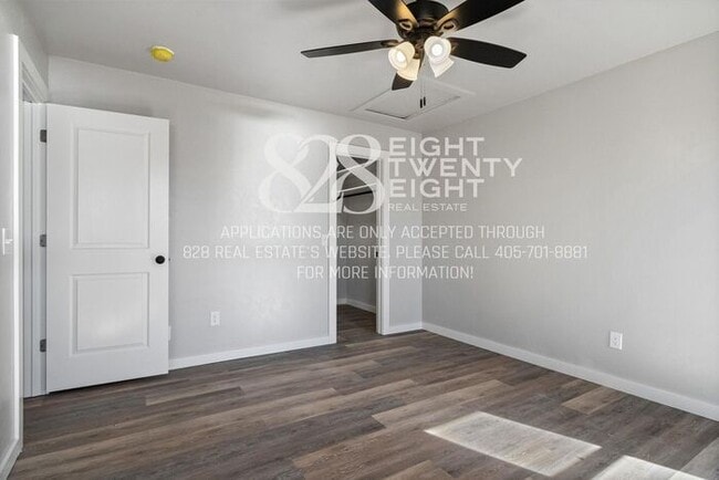 Building Photo - Beautiful 3 Bed/2 Bath Duplex Less Than 1 Mile from Campus!