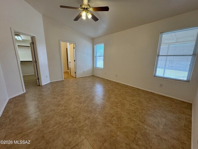 Building Photo - 7815 S Wild Primrose Ave
