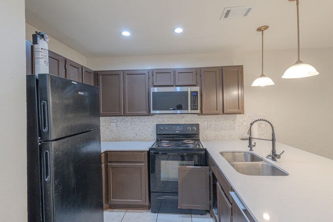 Building Photo - Nice and roomy one bedroom, First floor fl...