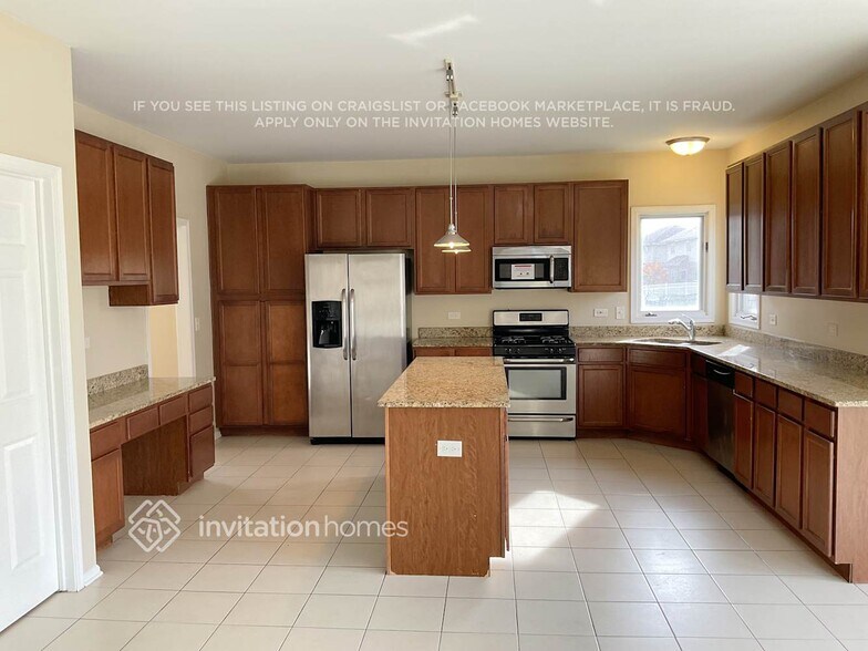 Building Photo - 18160 Goesel Dr