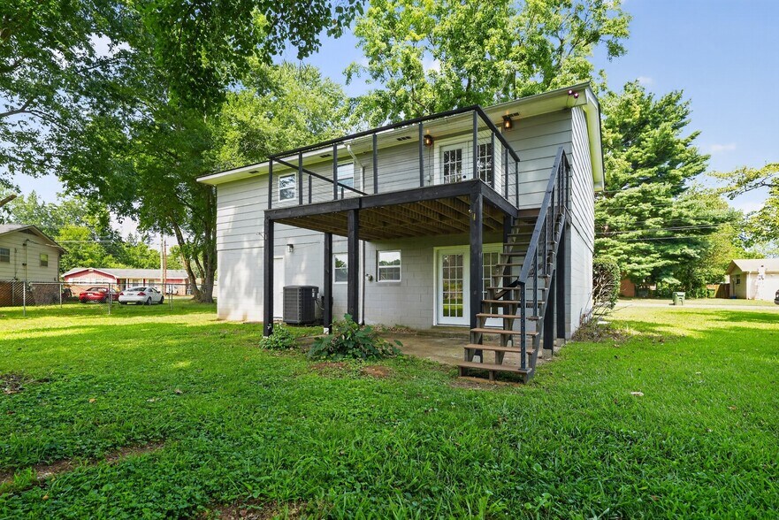 Building Photo - 3906 Pickett Dr SW