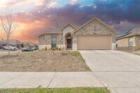 Building Photo - 531 Sydney St