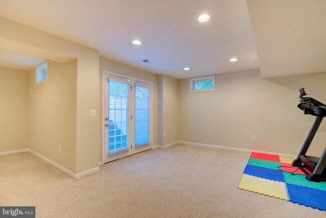 Building Photo - 25291 Kilkeen Way